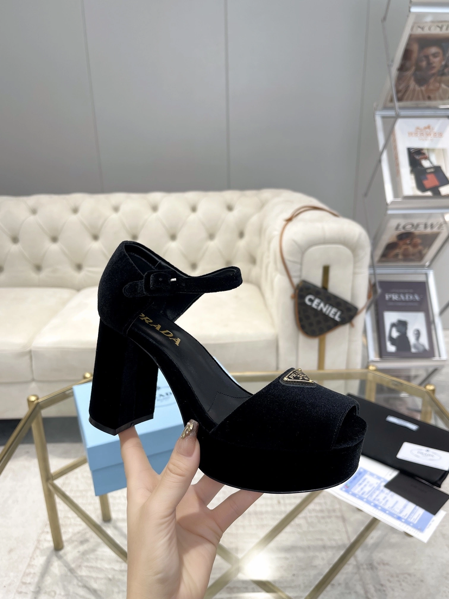 &Pr141 1XP63B_068_F0002_F_D095 sheepskin Heel height：9.5CM Waterproof：3CM item:DT-X000H2802